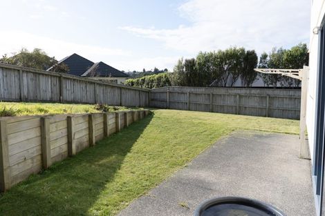 Photo of property in 5 Kaweka Close, Aotea, Porirua, 5024