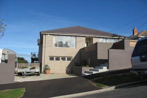 Photo of property in 135 Easther Crescent, Kew, Dunedin, 9012