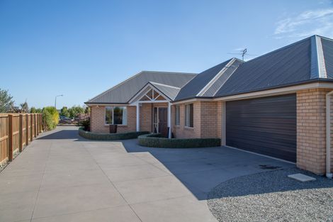 Photo of property in 792 Weedons Ross Road, West Melton, 7618