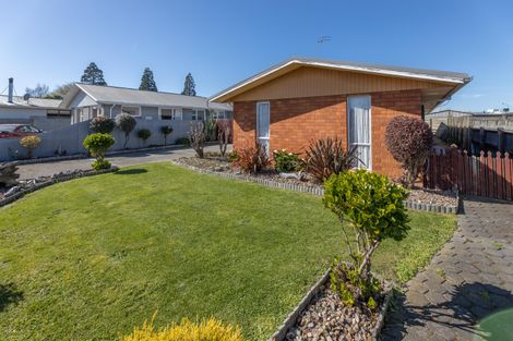 Photo of property in 2 Will Place, Rangiora, 7400