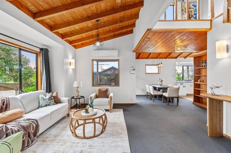 Photo of property in 1/86 Waimumu Road, Massey, Auckland, 0614