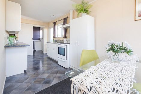 Photo of property in 19b Hilton Grove, Kelvin Grove, Palmerston North, 4414