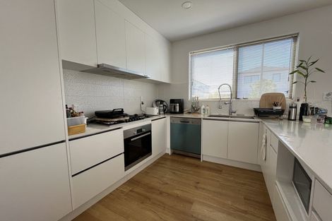 Photo of property in 2 Myland Drive, Hobsonville, Auckland, 0616