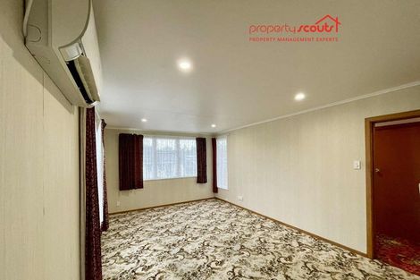 Photo of property in 50 Endeavour Street, Marfell, New Plymouth, 4310