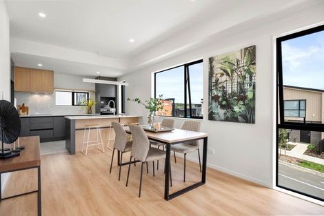 Photo of property in 19 Papatahi Lane, Flat Bush, Auckland, 2019