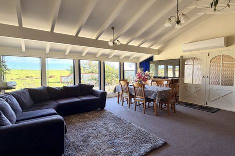 Photo of property in 270 Whartons Road, Island Stream, Oamaru, 9492