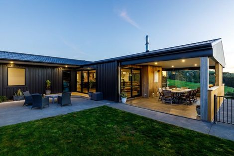 Photo of property in 527 Frankley Road, Hurworth, New Plymouth, 4371