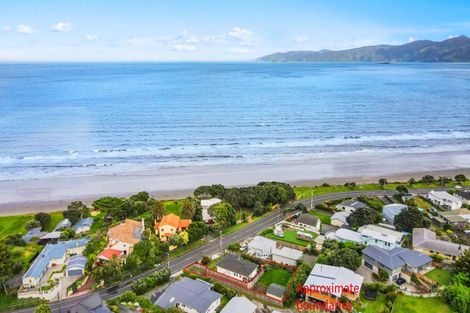 Photo of property in 50b Wharemauku Road, Raumati Beach, Paraparaumu, 5032