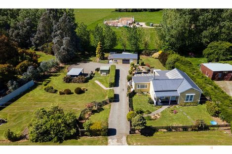 Photo of property in 5 Painstown Road, Waimate, 7978