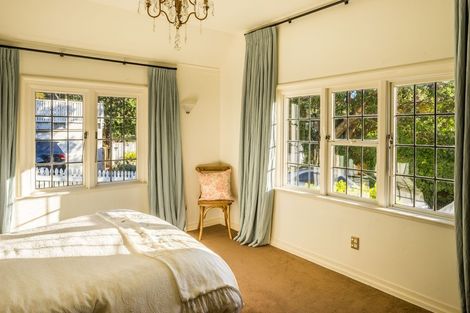 Photo of property in 29 Rona Street, Eastbourne, Lower Hutt, 5013