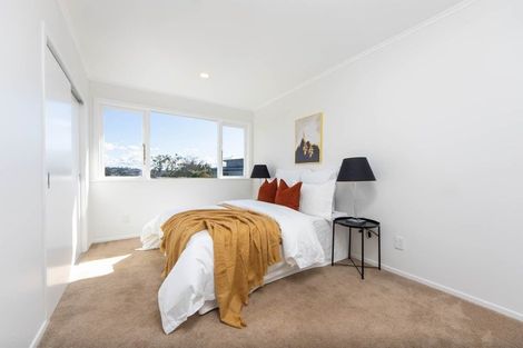 Photo of property in 20 Archibald Road, Kelston, Auckland, 0602