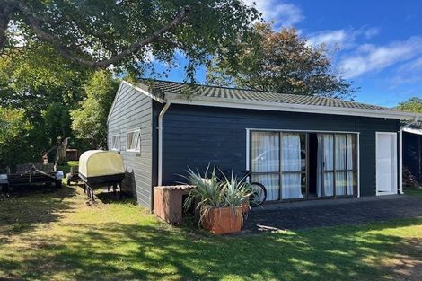 Photo of property in 28 Nisbet Terrace, Kinloch, Taupo, 3377