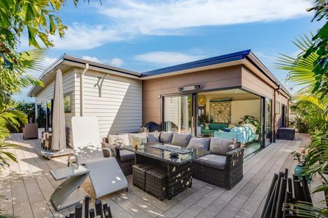 Photo of property in 80 Waipunahau Road, Waikanae, 5036