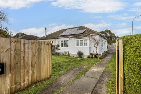 Photo of property in 32 Riley Crescent, Woolston, Christchurch, 8023