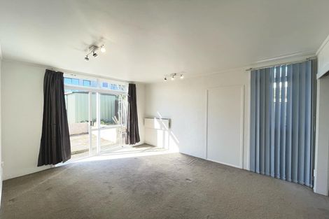 Photo of property in 35 Stanniland Street, Sunnyhills, Auckland, 2010