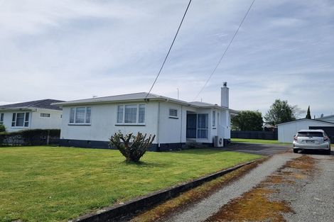 Photo of property in 132 Pembroke Street, Carterton, 5713