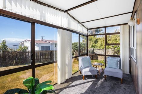 Photo of property in 34 Sombrero View, Ascot Park, Porirua, 5024