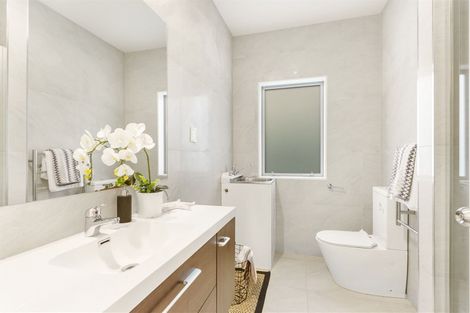 Photo of property in 19a Wylie Avenue, Sunnynook, Auckland, 0620