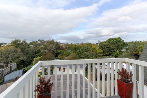 Photo of property in 10 Antonia Place, Bell Block, New Plymouth, 4312