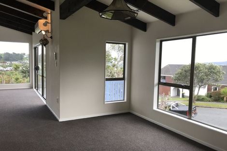 Photo of property in 18 Mercury Way, Whitby, Porirua, 5024