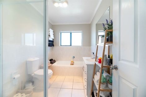 Photo of property in 22 Jaylo Place, Mangere, Auckland, 2022