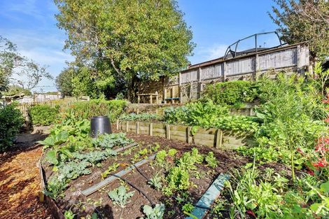 Photo of property in 6 Greenhill Crescent, Pakuranga, Auckland, 2010