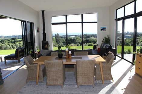 Photo of property in 6 Ekuarangi Place, Kaitake, New Plymouth, 4374