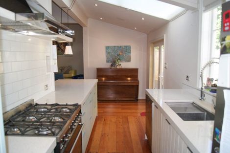 Photo of property in 122a Derwent Street, Island Bay, Wellington, 6023