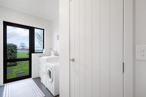 Photo of property in 19c Cooper Crescent, Cambridge, 3434