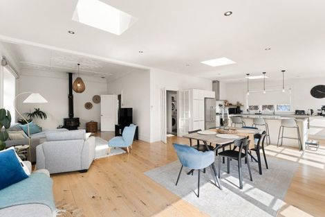 Photo of property in 211 Forbury Road, Saint Clair, Dunedin, 9012