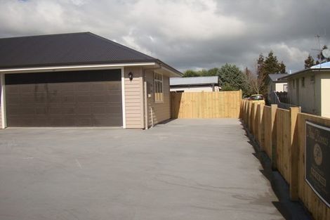 Photo of property in 1 Sandleigh Road, Hamilton Lake, Hamilton, 3204