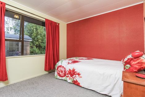 Photo of property in 43 Lavelle Road, Henderson, Auckland, 0612