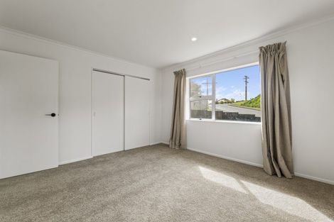 Photo of property in 1 Ruskin Place, Westown, New Plymouth, 4310