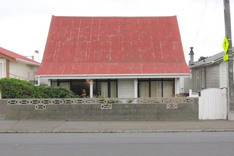 Photo of property in 114 Coutts Street, Kilbirnie, Wellington, 6022