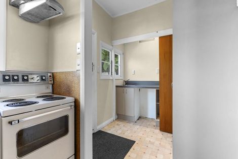 Photo of property in 20 Frankley Road, Westown, New Plymouth, 4310