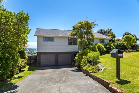 Photo of property in 11 Mercury Way, Whitby, Porirua, 5024