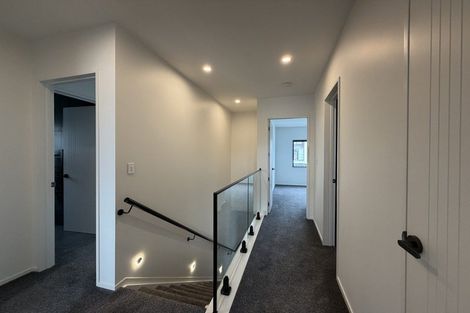 Photo of property in 5 Pilot Drive, Hobsonville, Auckland, 0616