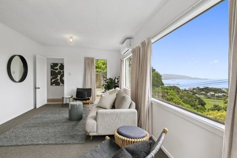 Photo of property in 5 Houghton Bay Road, Houghton Bay, Wellington, 6023