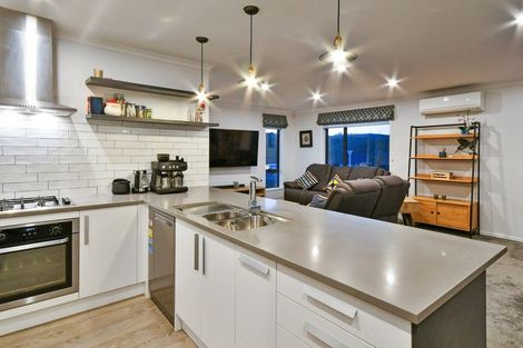 Photo of property in 43 Culverwell Crescent, Pokeno, 2402