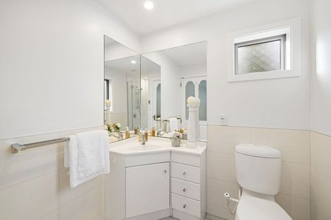 Photo of property in 9 Kotare Street, Fendalton, Christchurch, 8041