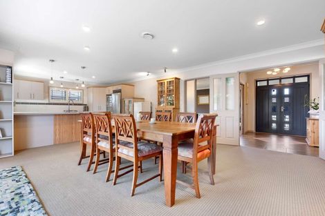 Photo of property in 36 Gibson Place, Papamoa Beach, Papamoa, 3118