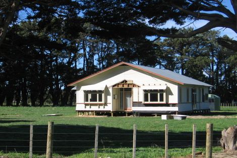 Photo of property in 71 Waite Street, Featherston, 5710