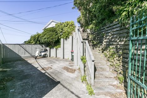 Photo of property in 22 Belvedere Road, Hataitai, Wellington, 6021