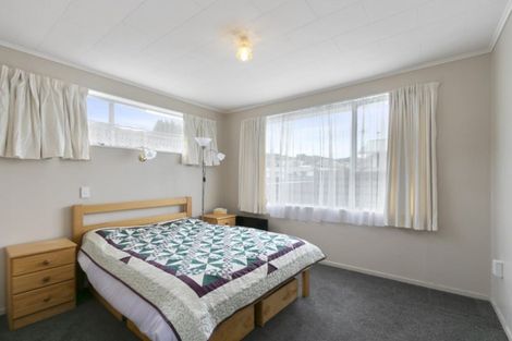 Photo of property in 252a Wellington Road, Wainuiomata, Lower Hutt, 5014