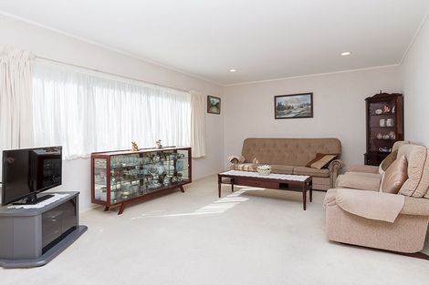 Photo of property in 1/28 Rochester Crescent, Somerville, Auckland, 2014
