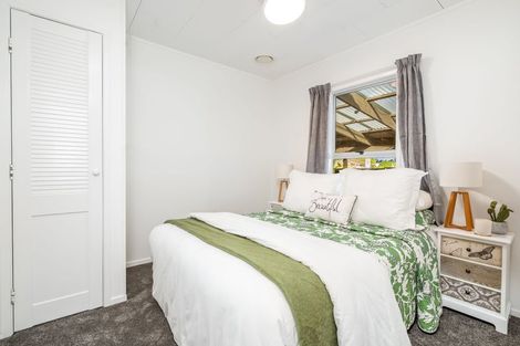 Photo of property in 4 Silverstone Place, Henderson, Auckland, 0612