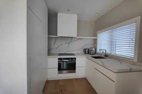 Photo of property in 61 Seatoun Heights Road, Seatoun, Wellington, 6022