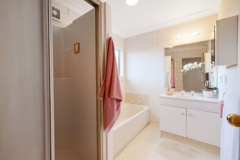 Photo of property in 10 Terrace Avenue, Mount Maunganui, 3116