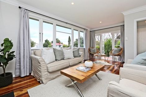 Photo of property in 41 Seddon Crescent, Marewa, Napier, 4110