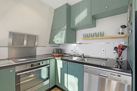 Photo of property in 2/280 Memorial Avenue, Burnside, Christchurch, 8053
